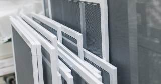 Москитные сетки на пластиковые окна Якутск купить по цене от 951 руб.